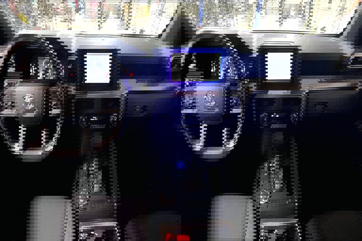 Used 2024 Toyota Tacoma SR5 image 15