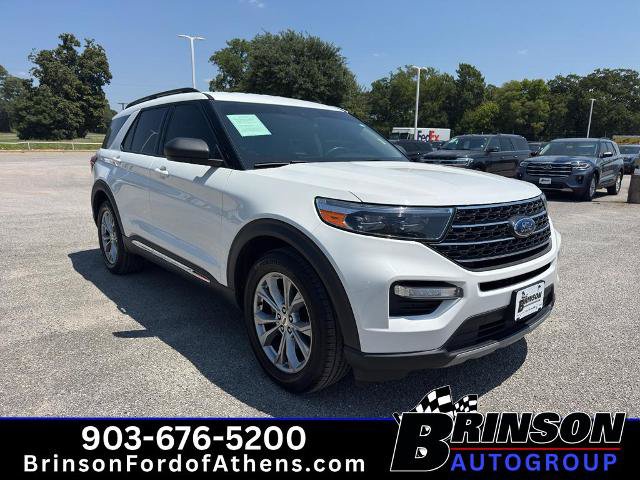 Certified 2023 Ford Explorer XLT w/ Equipment Group 202A RWD image 3