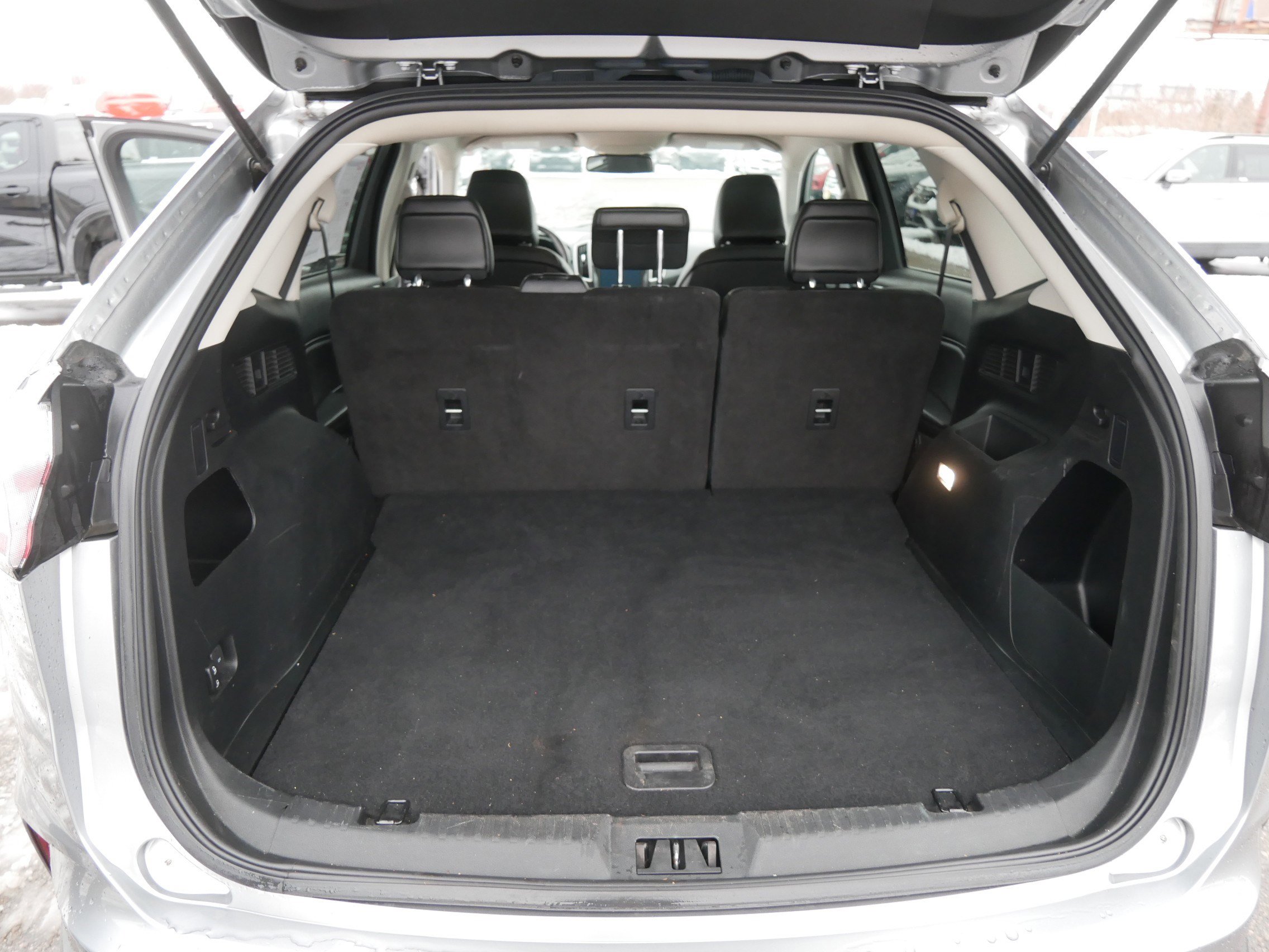 Certified 2022 Ford Edge SEL image 18