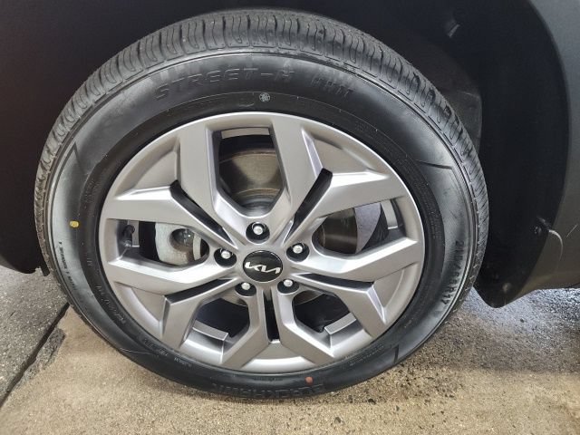 Used 2024 Kia Seltos LX AWD/4WD image 33