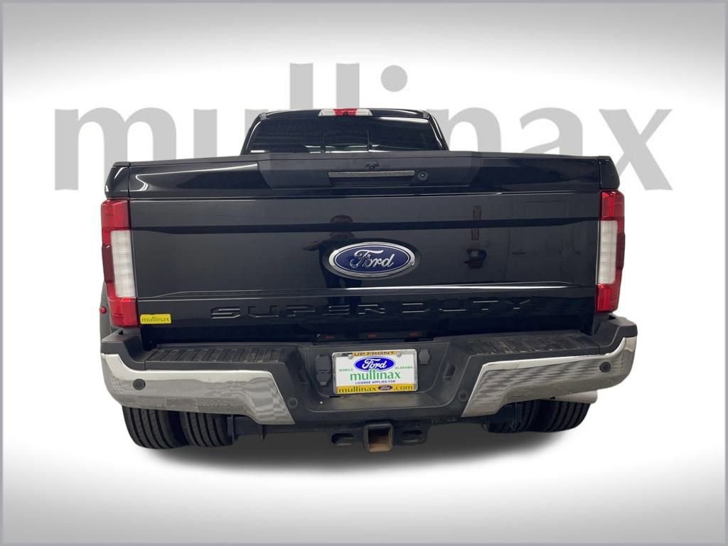Certified 2019 Ford F450 Lariat w/ Lariat Ultimate Package image 4