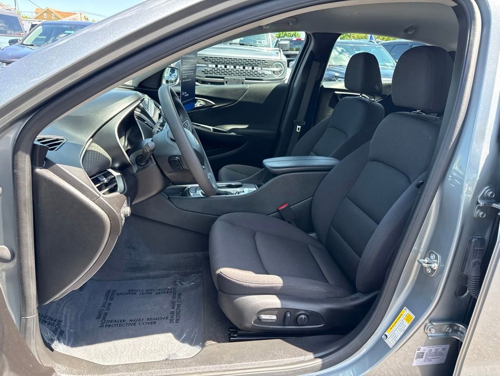 Used 2024 Chevrolet Malibu LT FWD image 14
