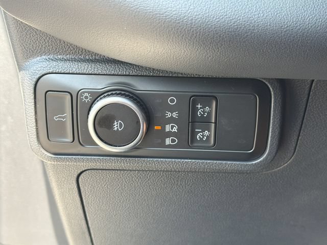 Certified 2025 Ford Explorer ST-Line AWD/4WD image 35