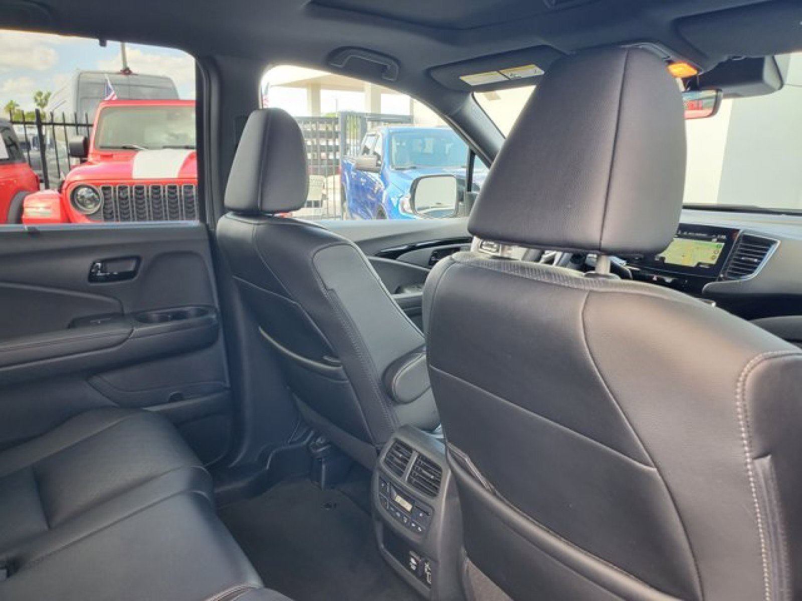 Used 2023 Honda Passport Elite image 34