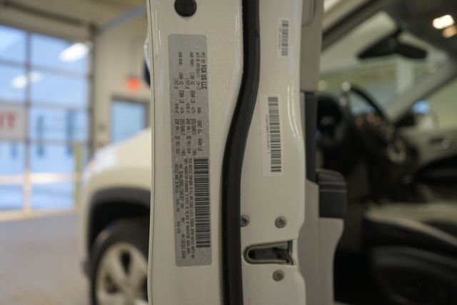 Used 2018 Jeep Compass Latitude w/ Popular Equipment Group image 20