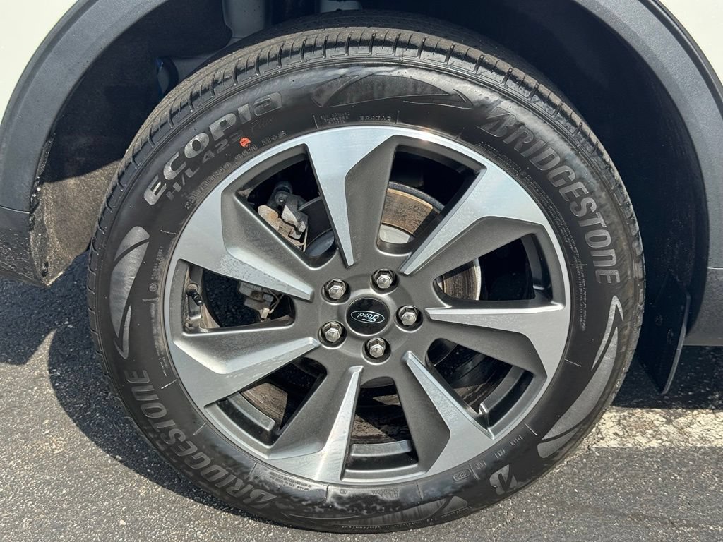 Certified 2023 Ford Escape Platinum AWD/4WD image 49