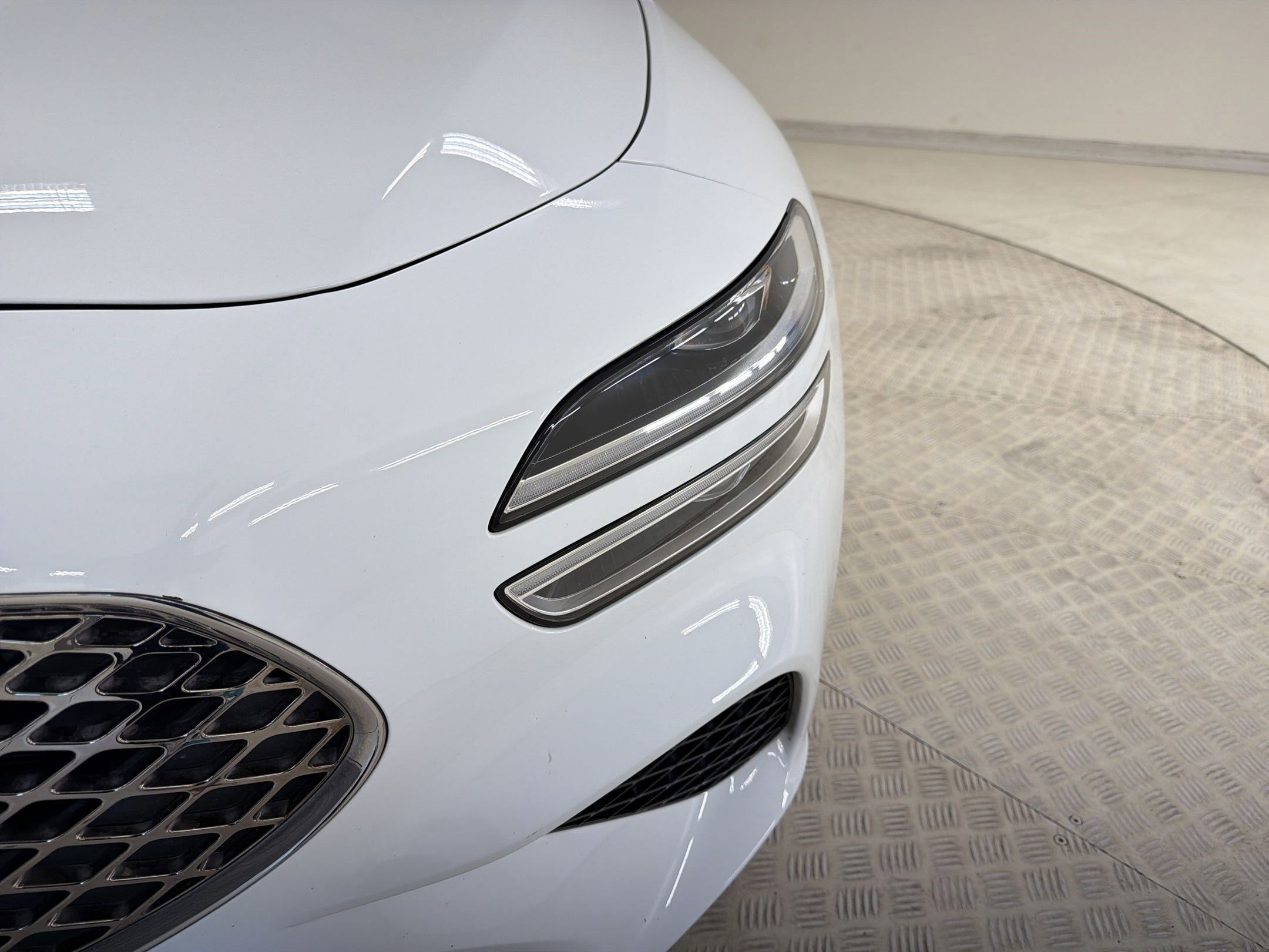 Used 2022 Genesis G70 3.3T image 11