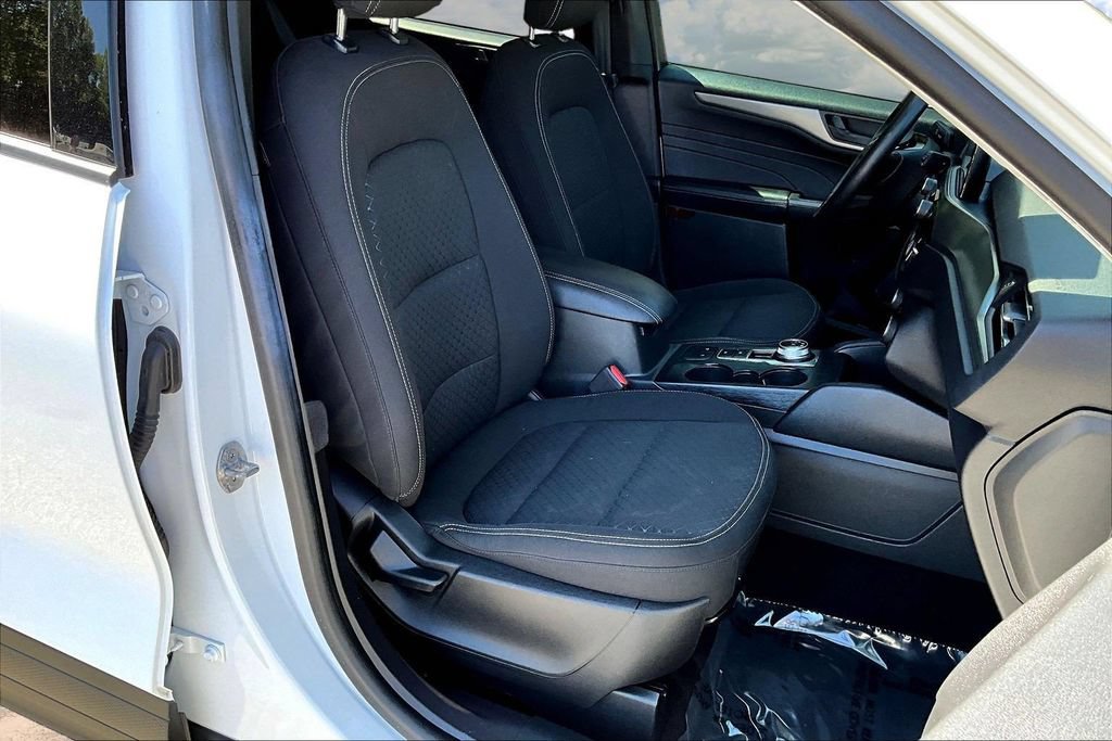 Certified 2023 Ford Escape Active AWD/4WD image 31