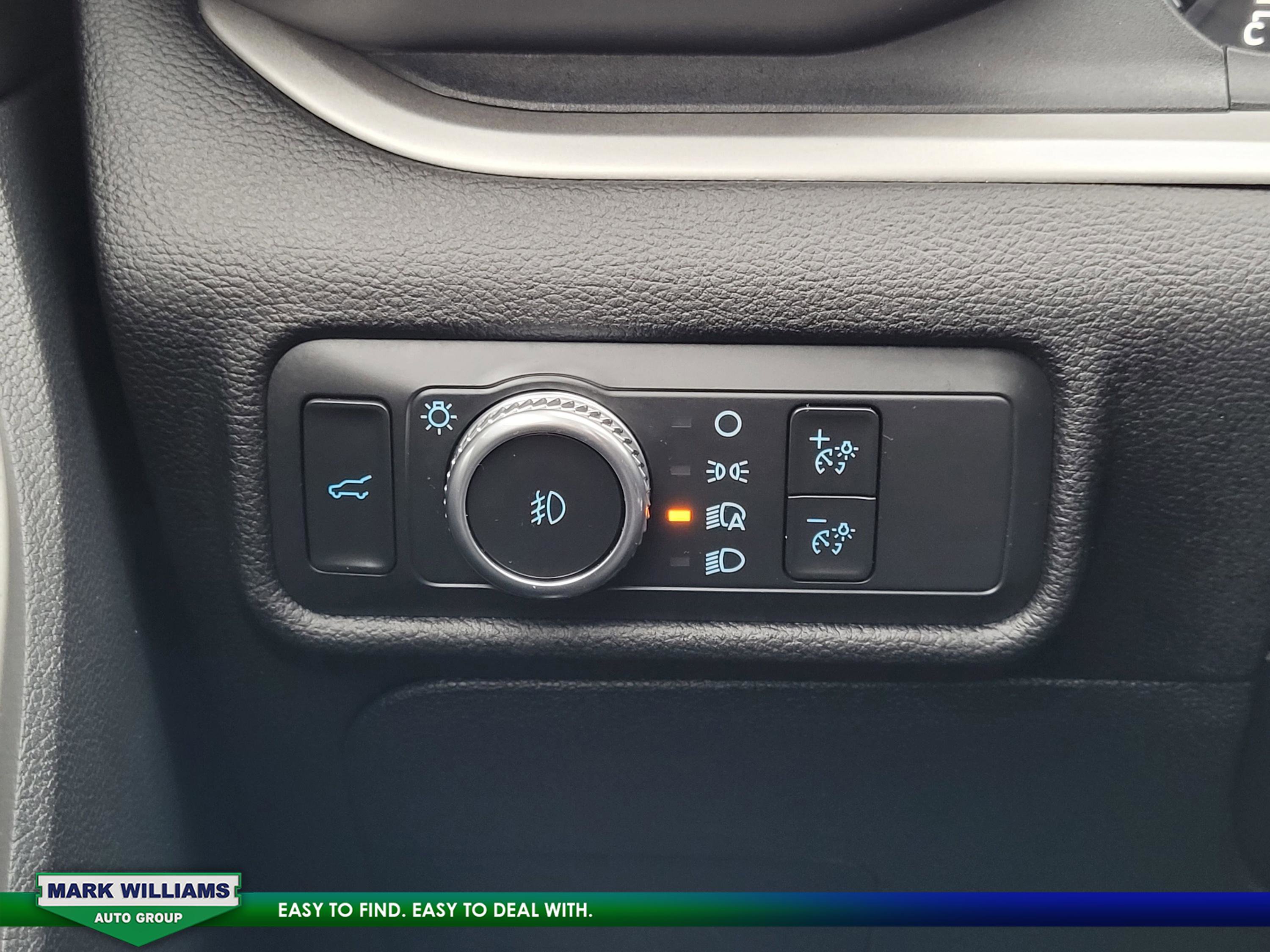 Certified 2022 Ford Explorer XLT w/ Equipment Group 202A AWD/4WD image 21