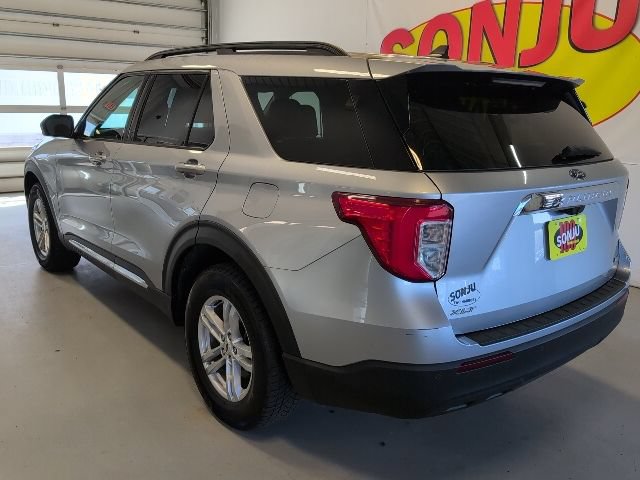 Certified 2022 Ford Explorer XLT AWD/4WD image 3