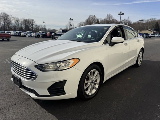 Certified 2020 Ford Fusion SE image 3