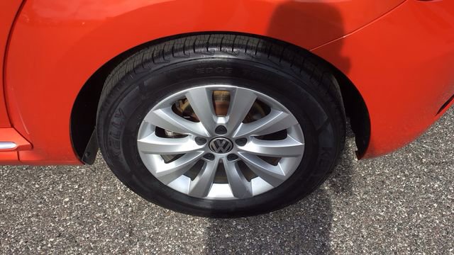 Used 2017 Volkswagen Beetle 1.8T S image 10