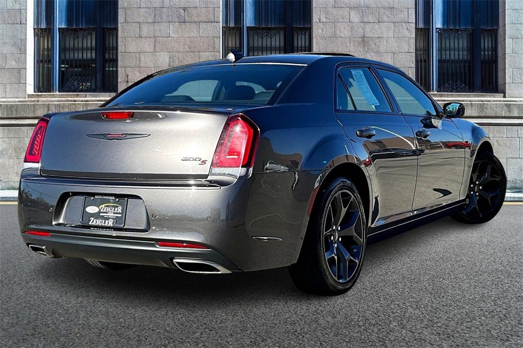 Used 2023 Chrysler 300 S image 11