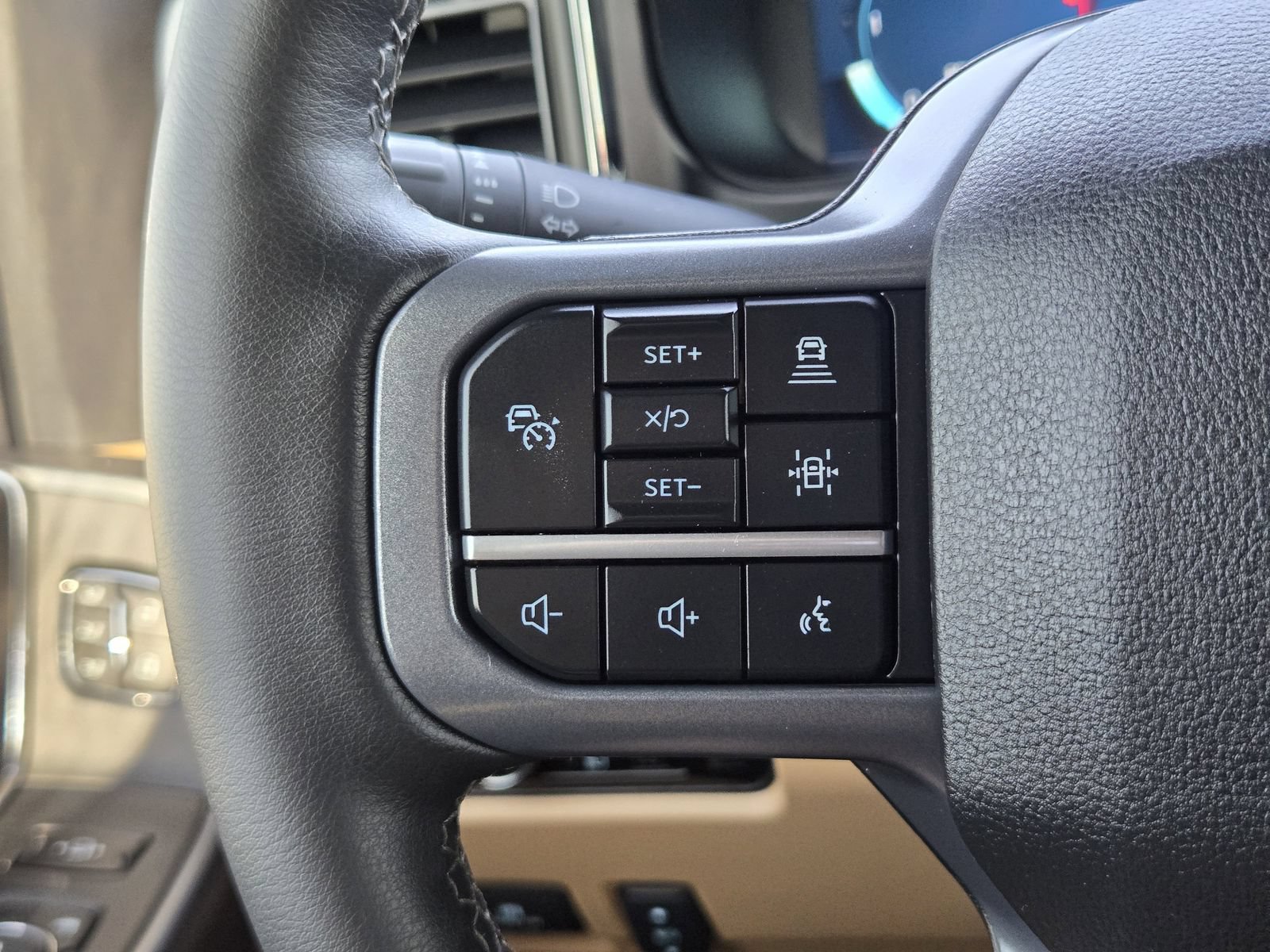 Certified 2026 Ford F450 Lariat w/ Lariat Premium Package AWD/4WD image 27