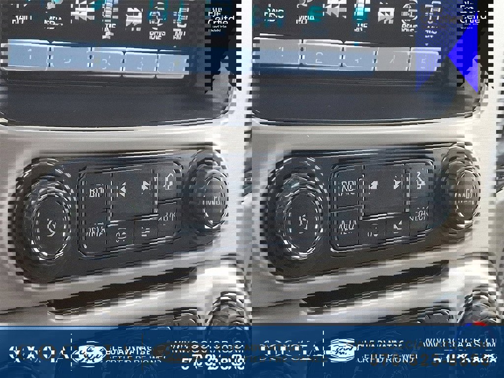 Used 2018 GMC Yukon Denali image 17