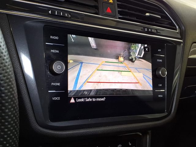 Used 2023 Volkswagen Tiguan SE R-Line FWD image 7
