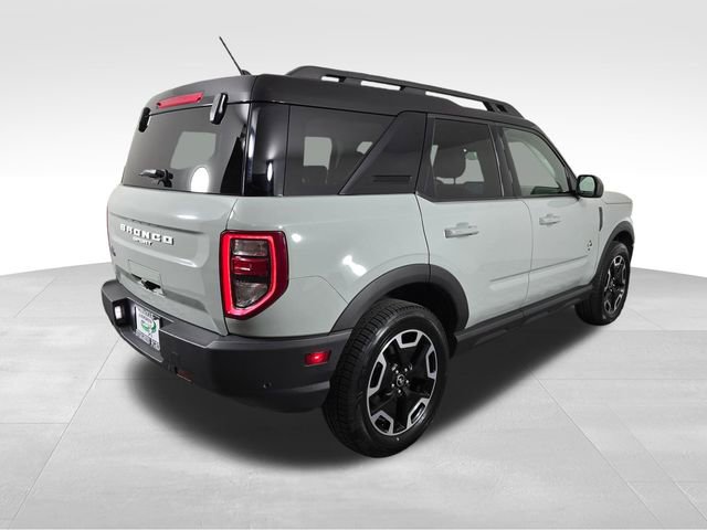 Certified 2022 Ford Bronco Sport Outer Banks w/ Tech Package AWD/4WD image 7