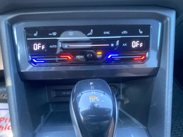 Used 2022 Volkswagen Tiguan SE AWD/4WD image 21
