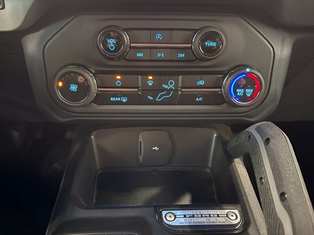 Certified 2023 Ford Bronco Big Bend w/ Sasquatch Package AWD/4WD image 26