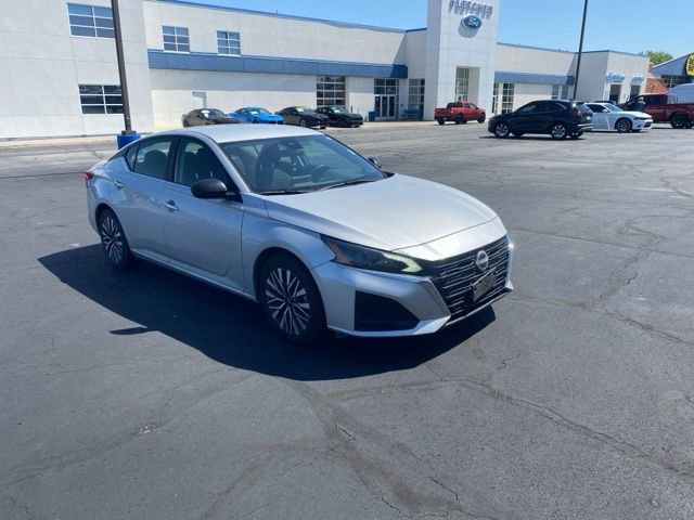 Used 2024 Nissan Altima 2.5 SV image 7