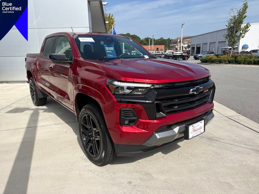 Used 2025 Chevrolet Colorado Z71 w/ Z71 Convenience Package 2