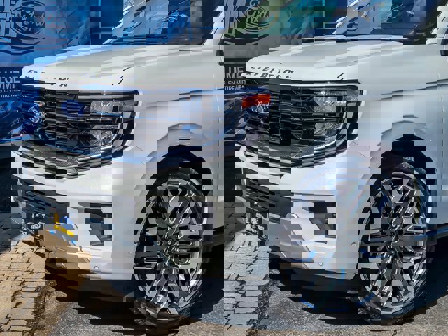 Certified 2025 Ford Expedition Platinum w/ Platinum Ultimate Package image 8