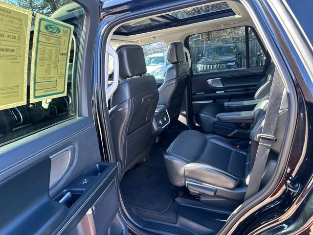 Certified 2025 Ford Expedition Platinum image 34