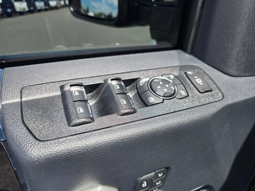Certified 2022 Ford F350 Lariat w/ Lariat Ultimate Package AWD/4WD image 19
