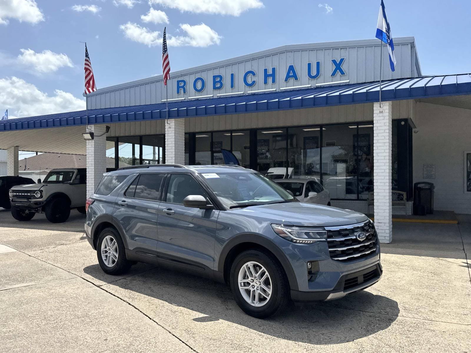 Certified 2026 Ford Explorer Active w/ Active Comfort Package RWD video 1