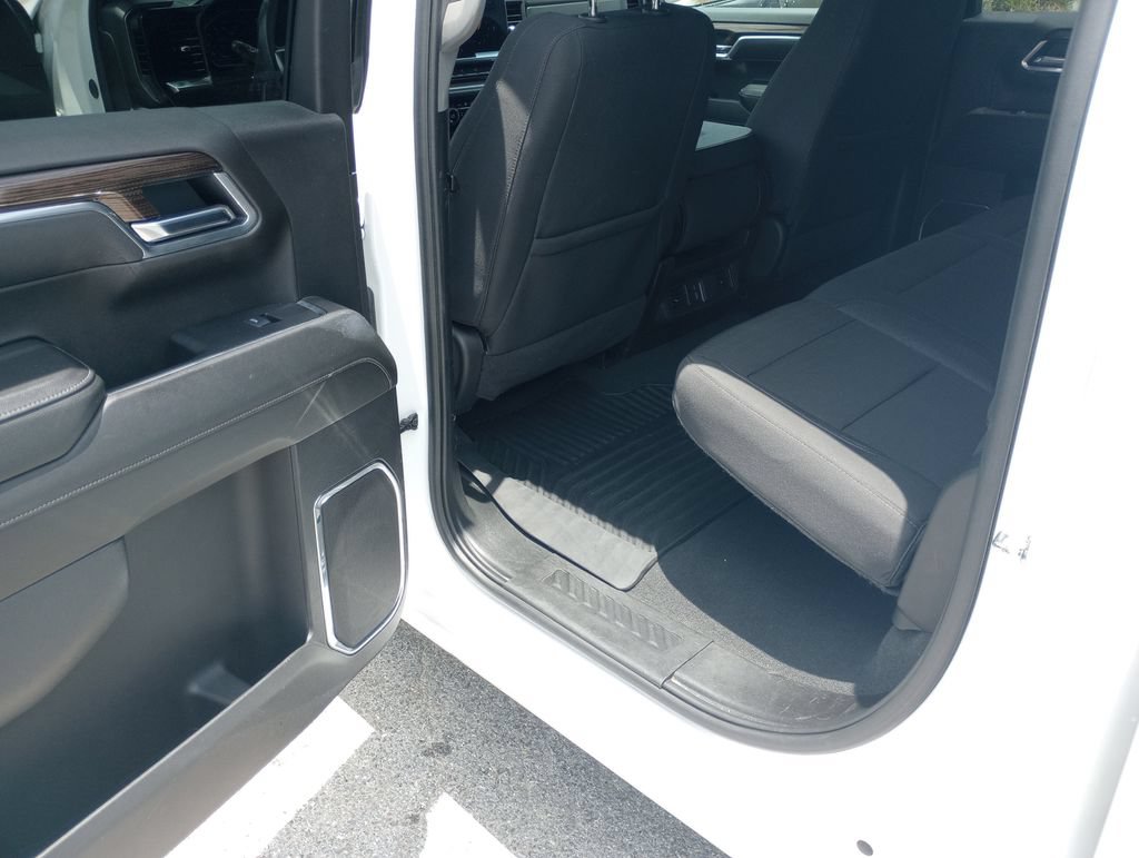 Used 2025 Chevrolet Silverado 1500 LT RWD image 25