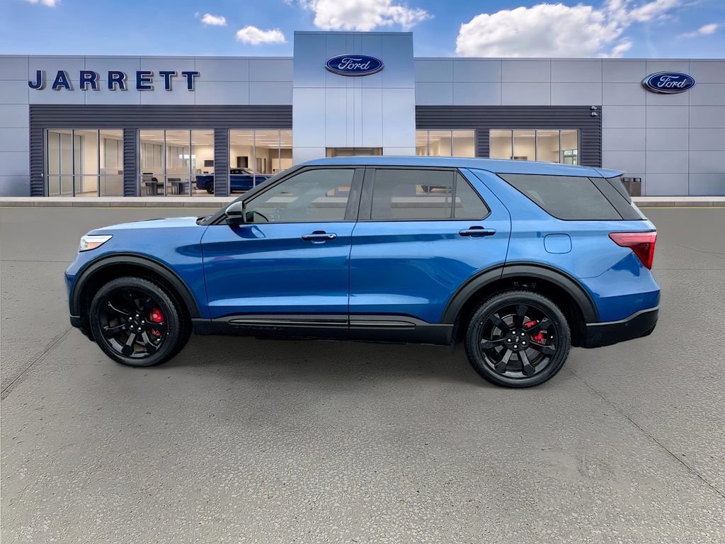 Certified 2022 Ford Explorer ST w/ Equipment Group 401A AWD/4WD image 4