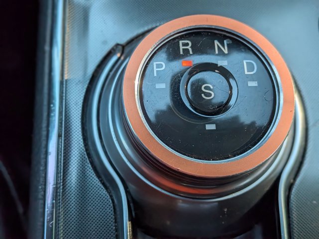 Certified 2022 Ford Edge ST-Line image 25