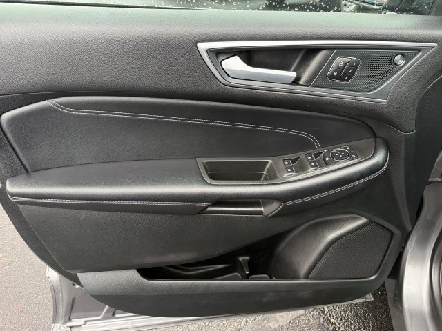 Certified 2024 Ford Edge Titanium AWD/4WD image 11