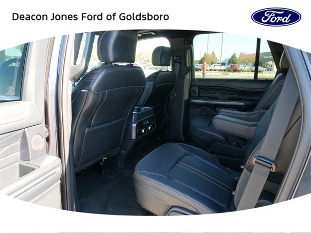 Certified 2023 Ford Expedition Platinum image 16