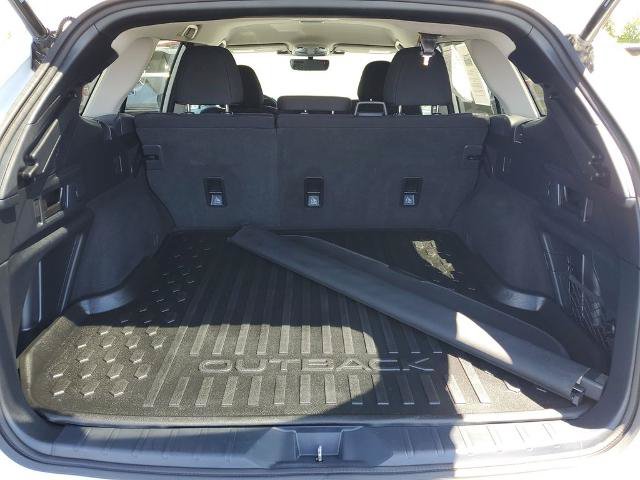 Used 2024 Subaru Outback Premium AWD/4WD image 27