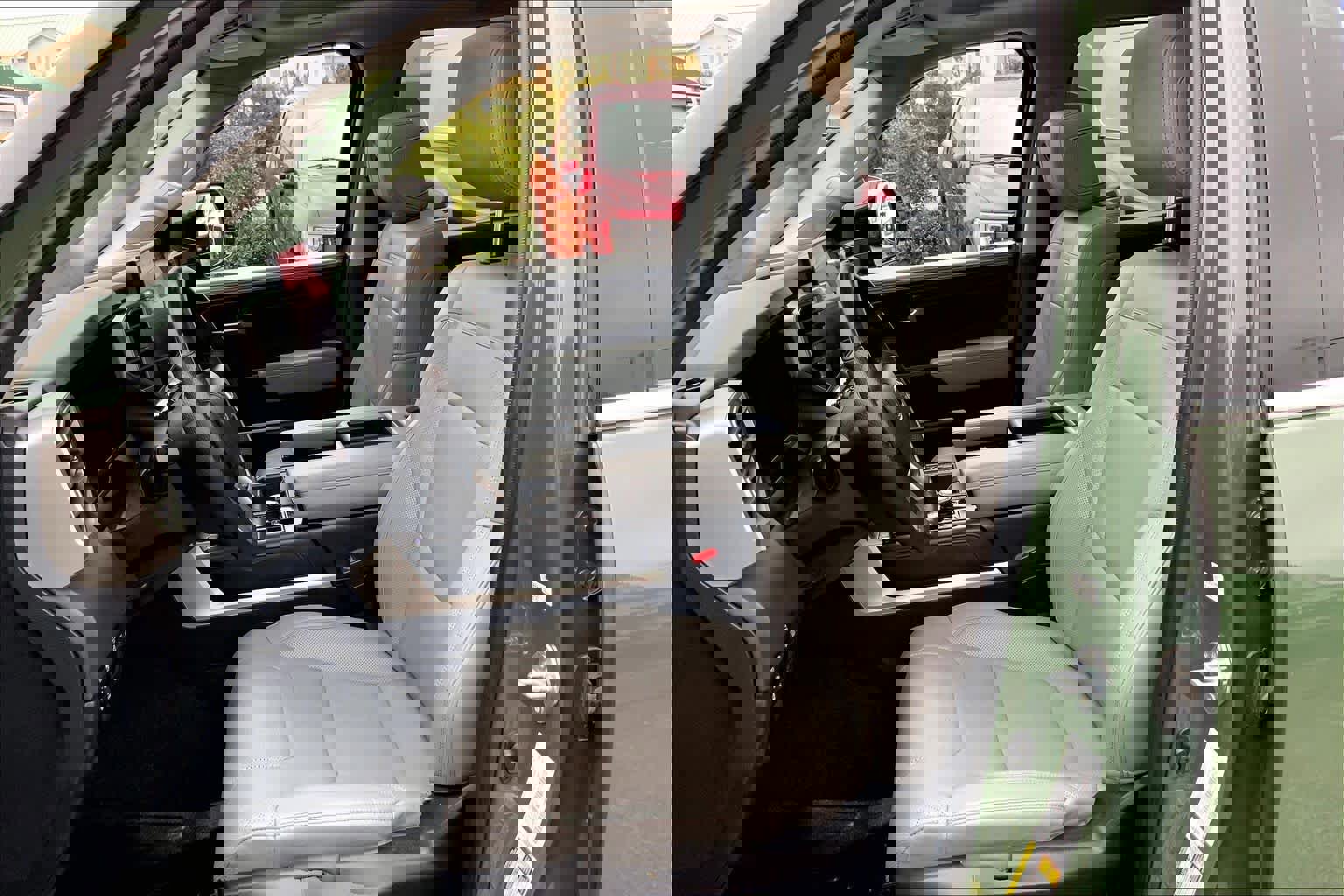 Used 2023 Toyota Tundra Limited image 7