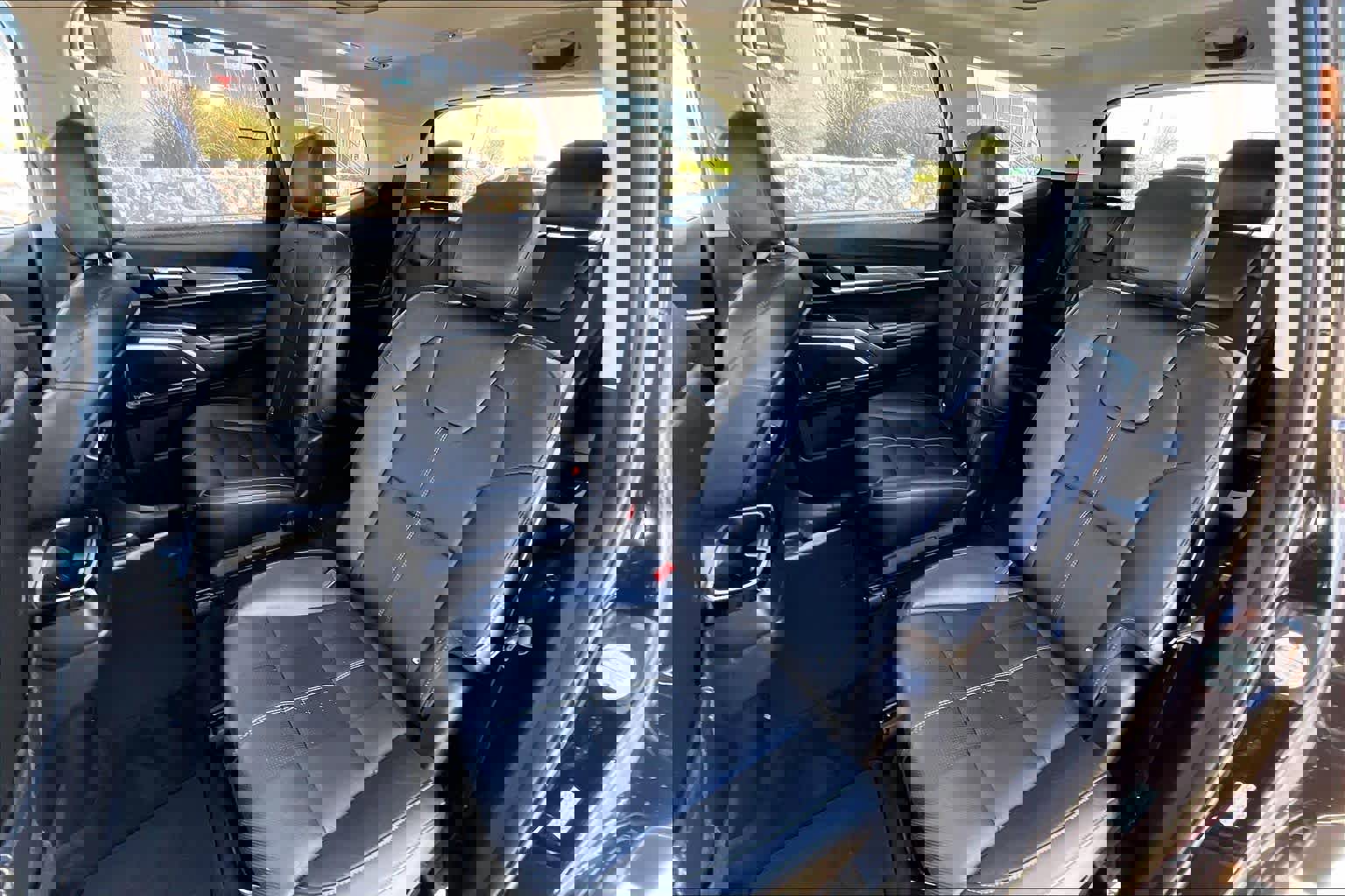 Used 2020 Kia Telluride SX w/ Towing Package image 20