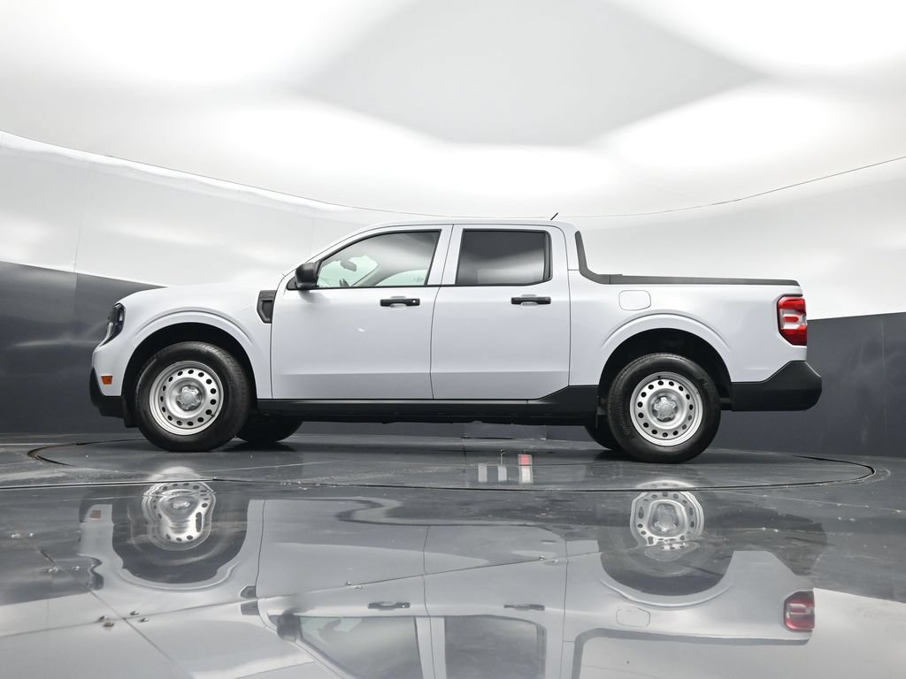 Certified 2025 Ford Maverick XL FWD image 8