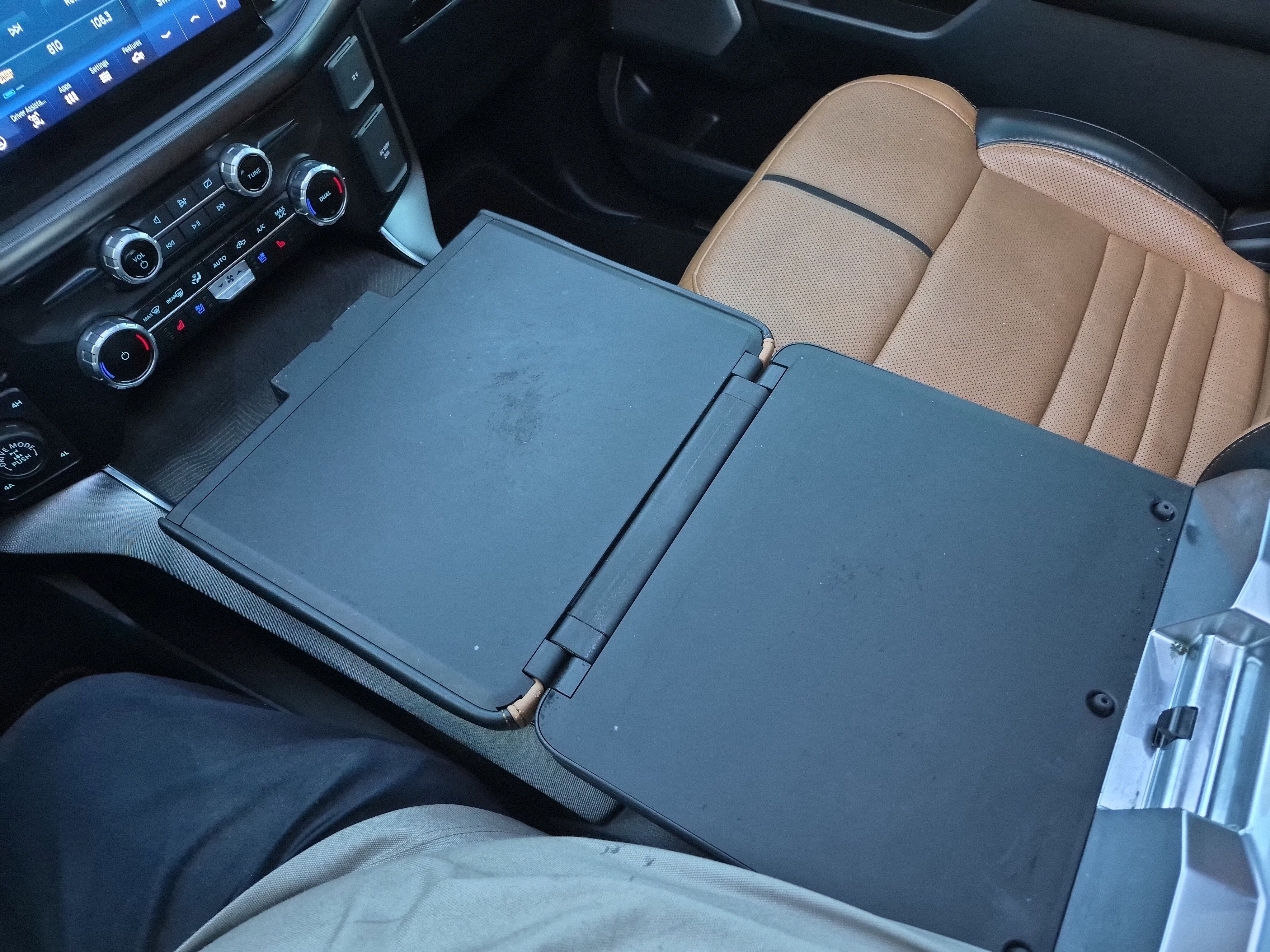 Certified 2023 Ford F150 Platinum w/ Equipment Group 701A High image 33