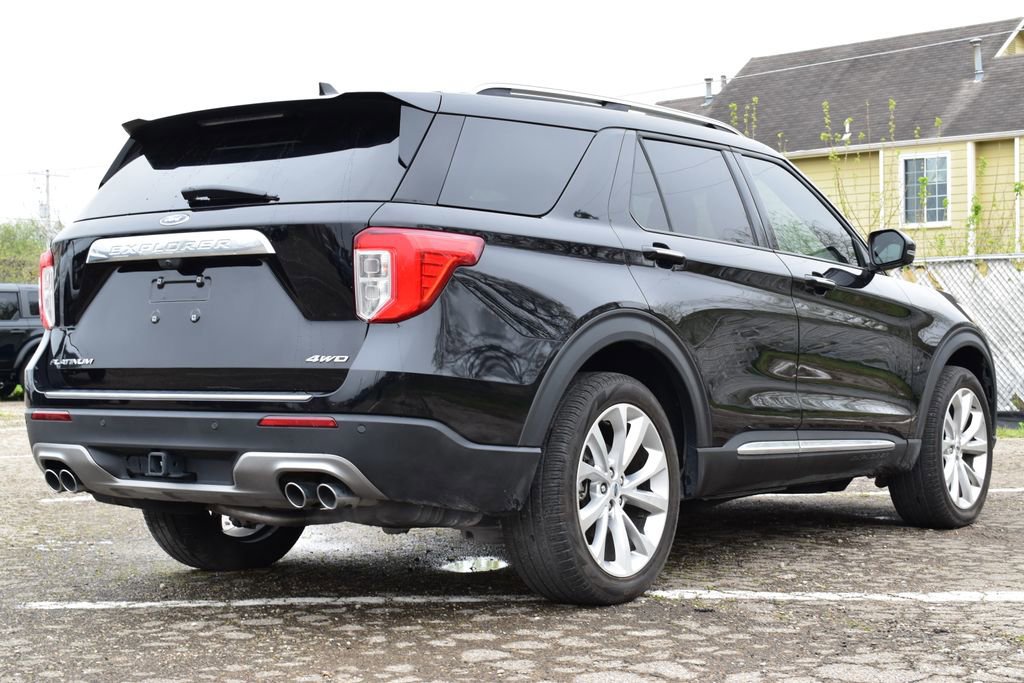 Certified 2023 Ford Explorer Platinum w/ Technology Package image 4