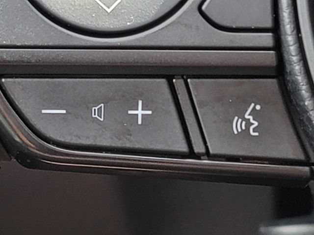 Used 2024 Toyota RAV4 LE AWD/4WD image 5