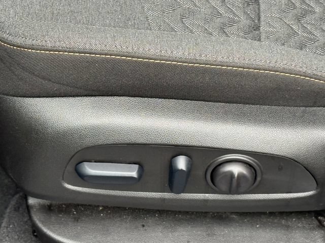 Used 2024 Chevrolet Equinox LT w/ LPO, Floor Liner Package FWD image 7