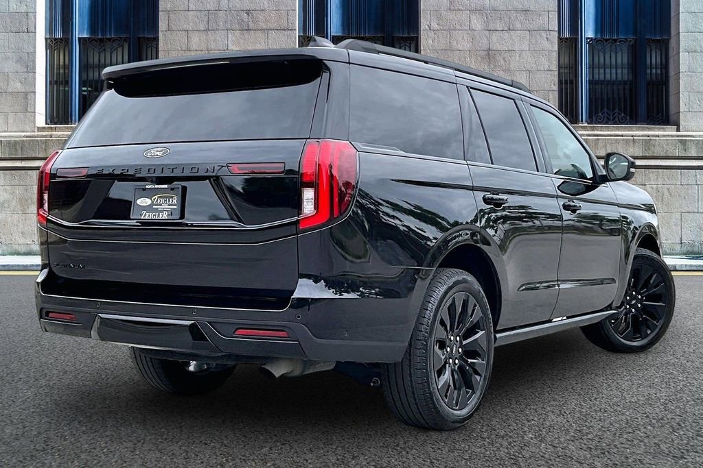 Certified 2025 Ford Expedition Platinum w/ Stealth Appearance Package AWD/4WD image 11