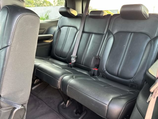 Used 2025 Jeep Wagoneer Series II w/ 8-Passenger Seating Package AWD/4WD image 14