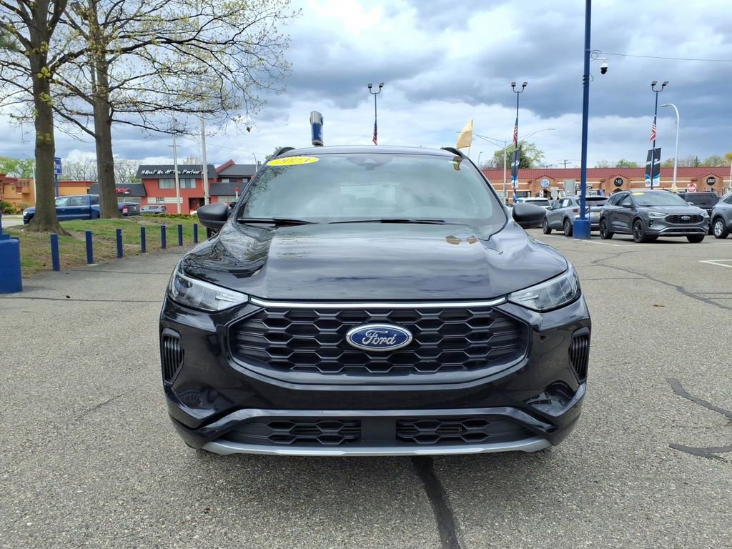 Certified 2024 Ford Escape ST-Line w/ Tech Pack #1 AWD/4WD image 2