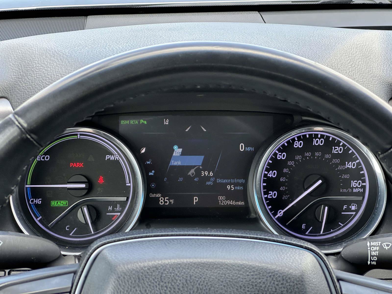 Used 2018 Toyota Camry XLE FWD image 24