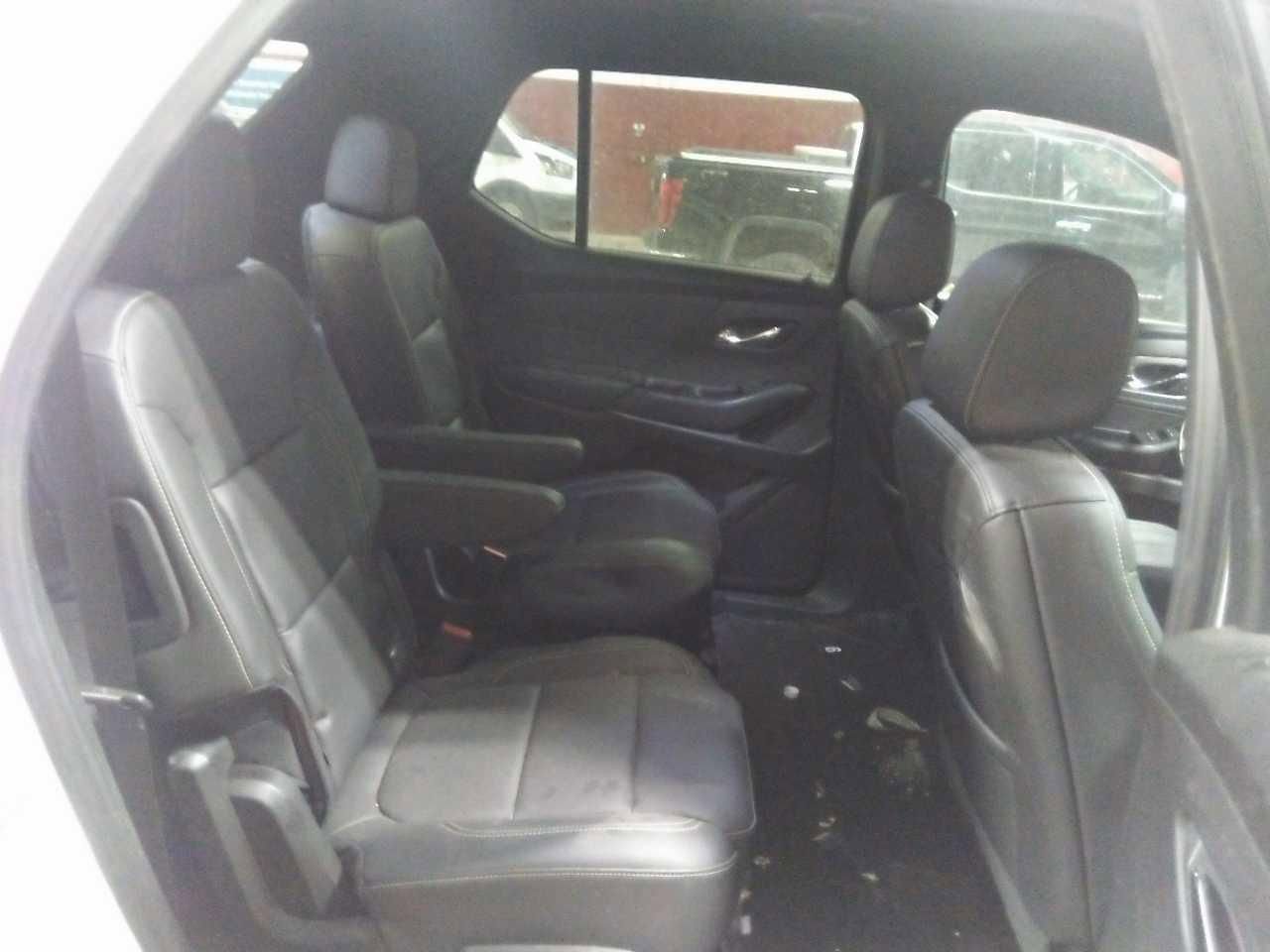 Used 2023 Chevrolet Traverse LT image 4