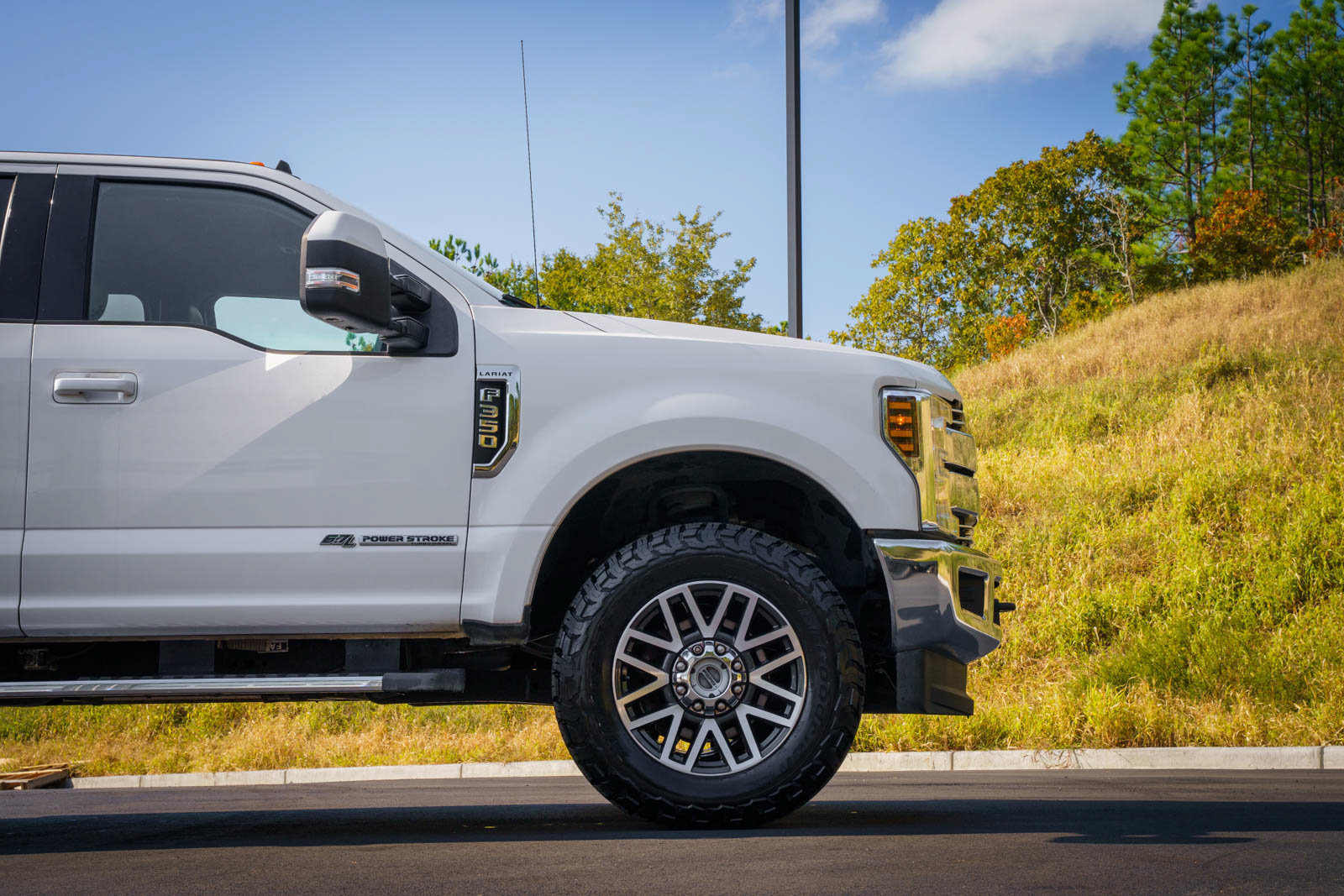 Certified 2019 Ford F350 Lariat w/ Lariat Value Package AWD/4WD image 11