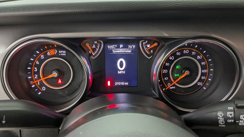 Used 2023 Jeep Wrangler Willys AWD/4WD image 21