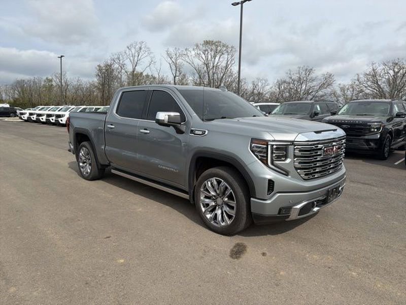 Used 2024 GMC Sierra 1500 Denali AWD/4WD image 4